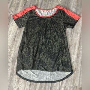 LuLaRoe Black and Orange Short Sleeve T-Shirt NWOT